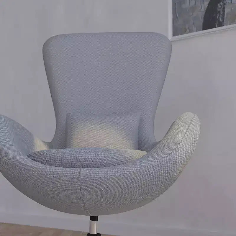 Poltrona lounge a forma di uovo con schienale alto e base girevole in metallo a 360°