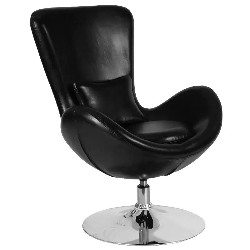Poltrona lounge a forma di uovo con schienale alto e base girevole in metallo a 360°